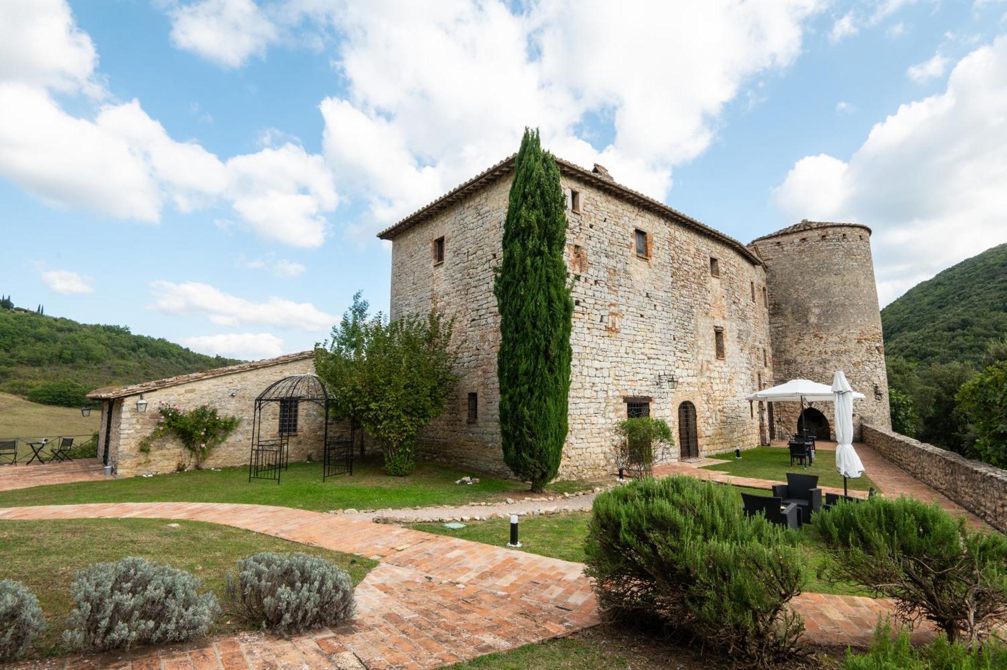 Bed and Breakfast Castello Valenzino Antognola Exterior foto